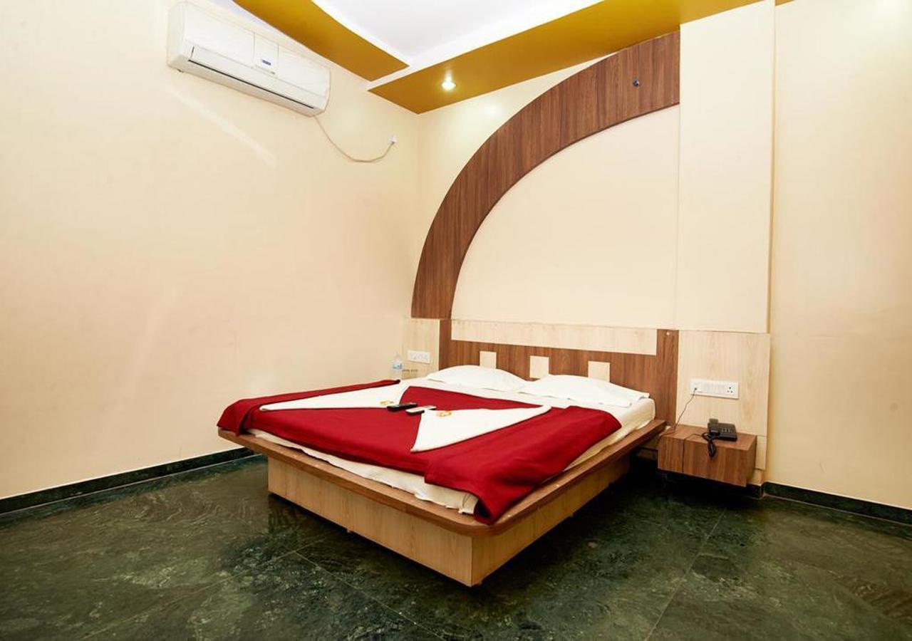 Hotel Three G Shirdi Exterior foto