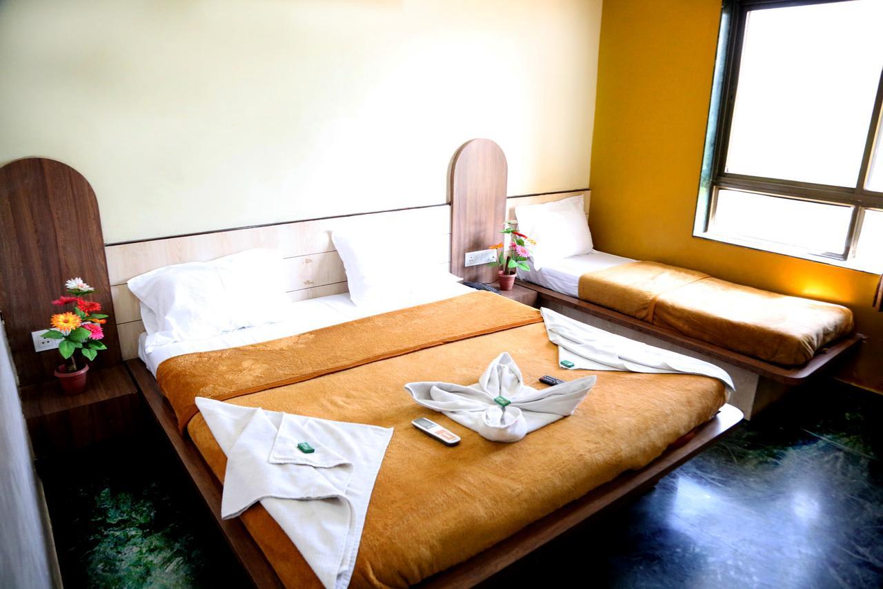 Hotel Three G Shirdi Exterior foto
